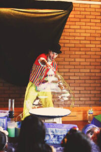 Hire a Bubble Entertainer in Toronto
