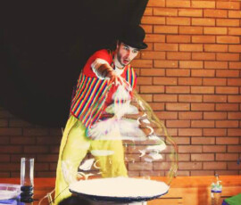 Hire a Bubble Entertainer in Toronto