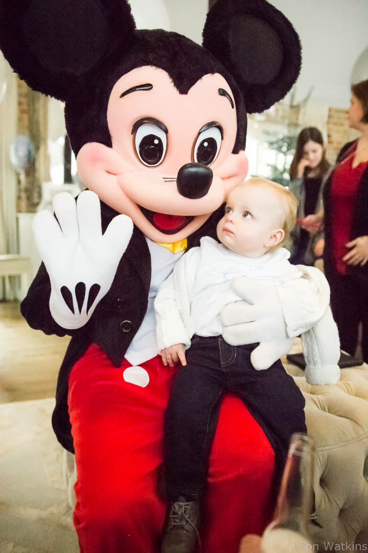 Mascot appearance for children's parties in Toronto